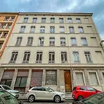דירה Allinlyon | Duplex Sous Les Toits *