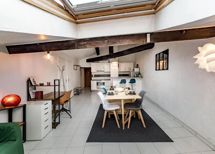 All In Lyon | Duplex Sous Les Toits Fourviere *